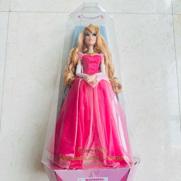 Disney Park Diamond Castle Collection Sleeping Beauty Aurora Doll - Picture 1 of 7